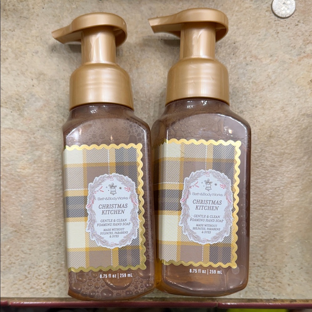 Bath & Body Works Christmas Kitchen Hand Soap - Gold and Brown